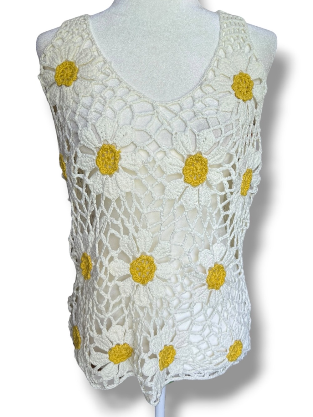 Crochet Daisy Tank Top Cream with Yellow Accents Festival Boho Concert NWT Large
